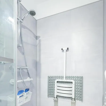 Entre Aude & Cite - T2 Cosy Avec Balcon Et Clim דירה קרקסון